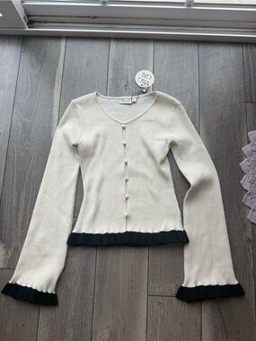 Vrg Grl White Ribbed Button-Front Top with Black Ruffle Trim